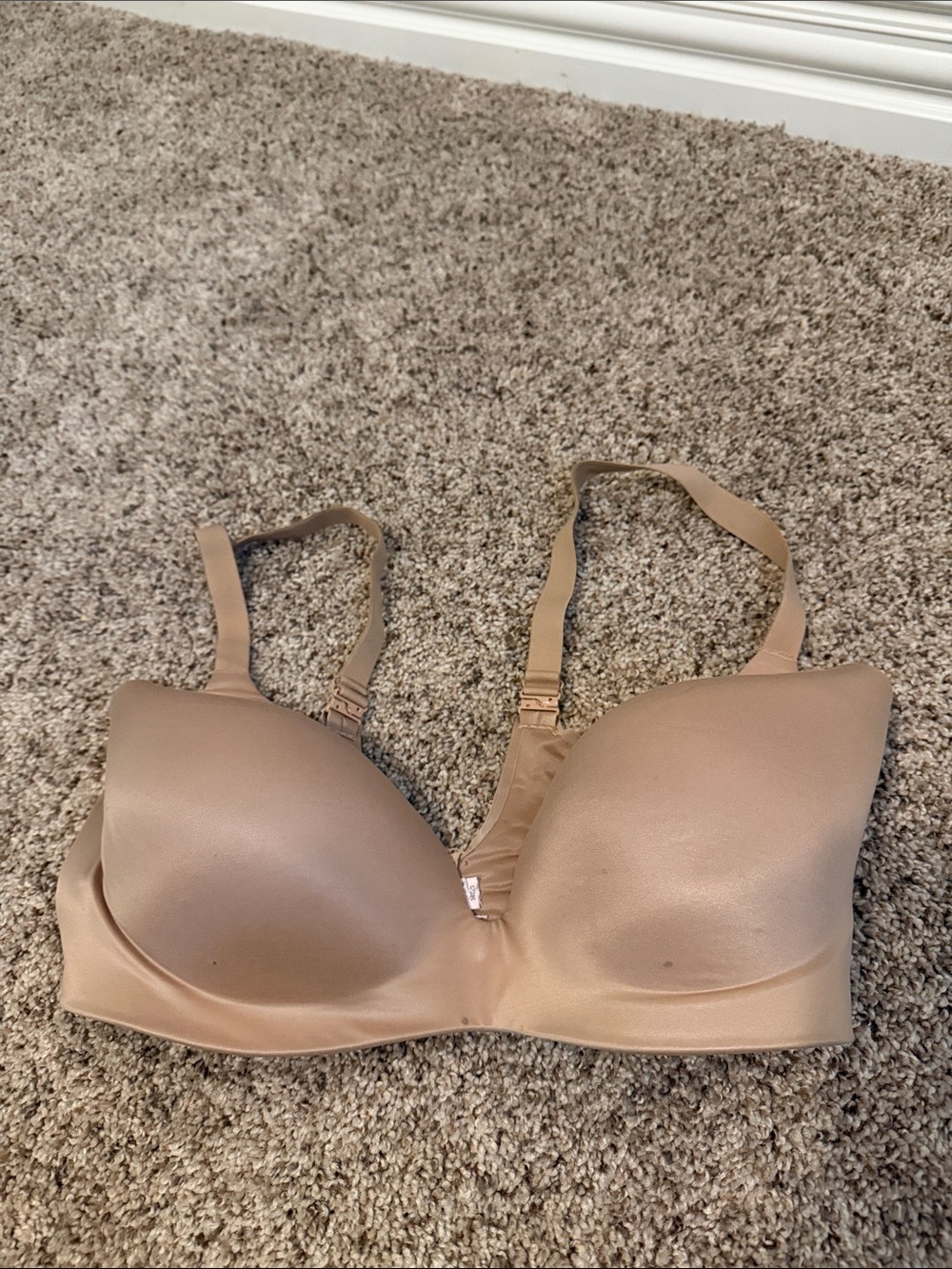 Victoria's Secret Tan Smooth Molded T-Shirt Bra